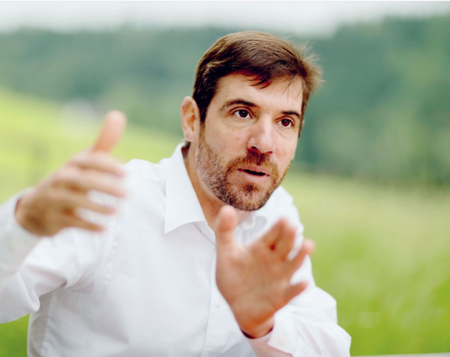Stefan Heer erklärt seine Rolle in der Führungsentwicklung